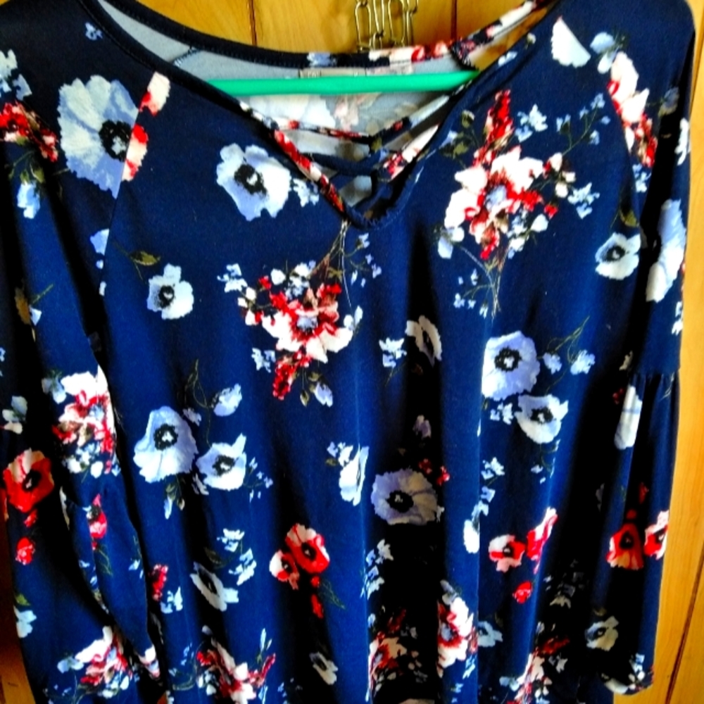3for$25😁😁😁Falls Creek blouse size L
